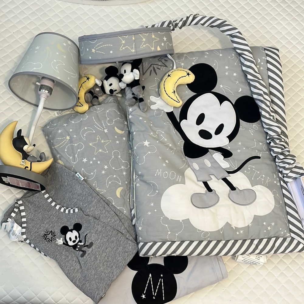 Lambs and Ivy Grey Mickey Mouse crib set